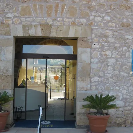 מלון Torre Xiare 4*